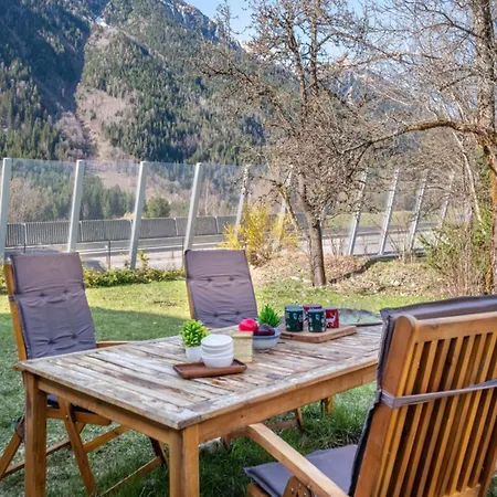 Pretty Loft With View Of Mont Blanc & Glacier